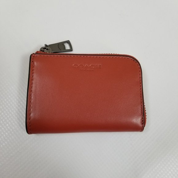 Coach Handbags - Coach Leather Zip Key Case